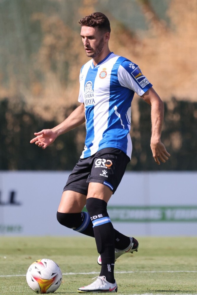 马洛卡新援入选首发，表现令人期待