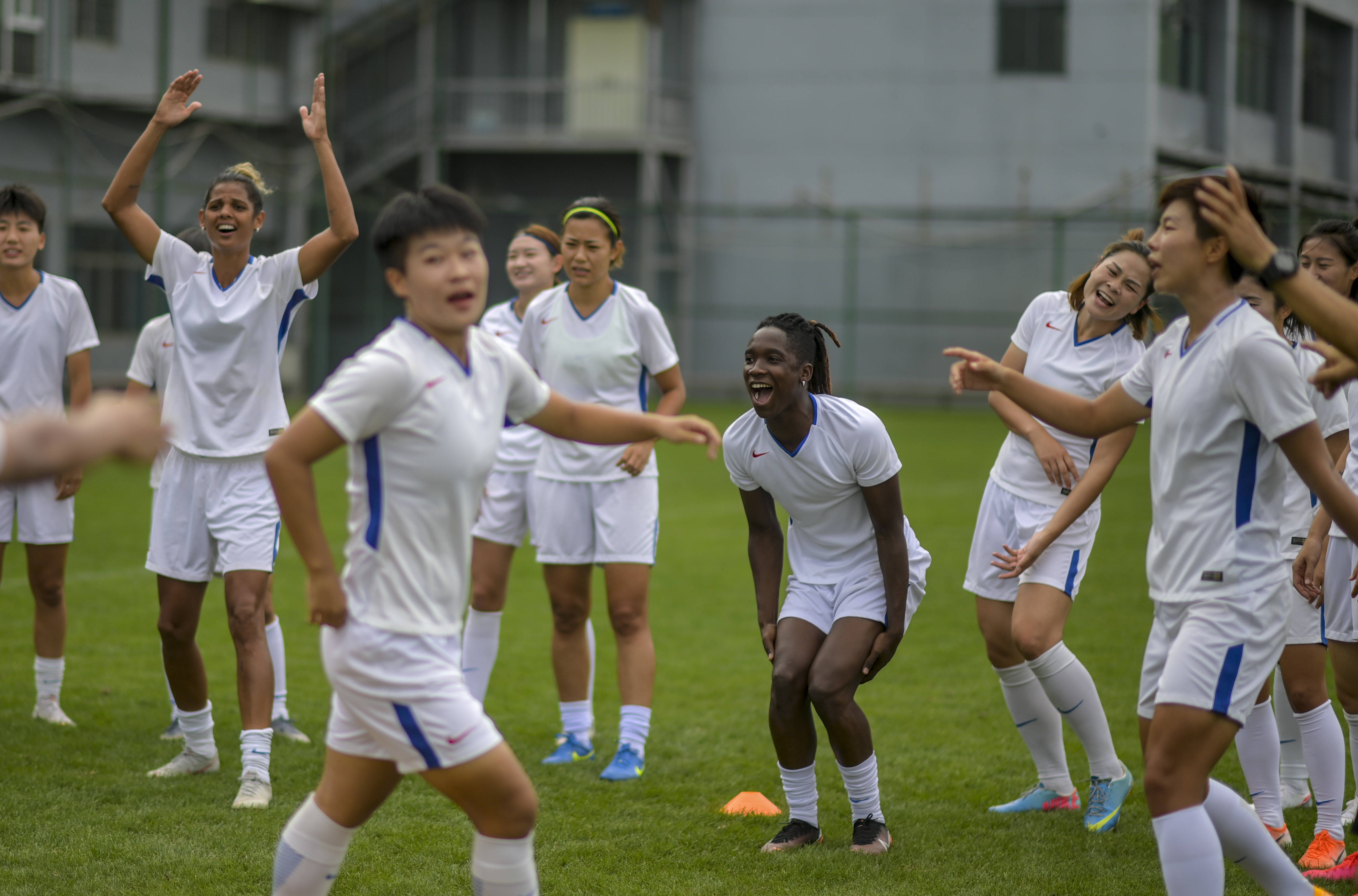 开云体育-阿联酋女足冠军杯激战正酣，阿布扎比队卫冕的简单介绍