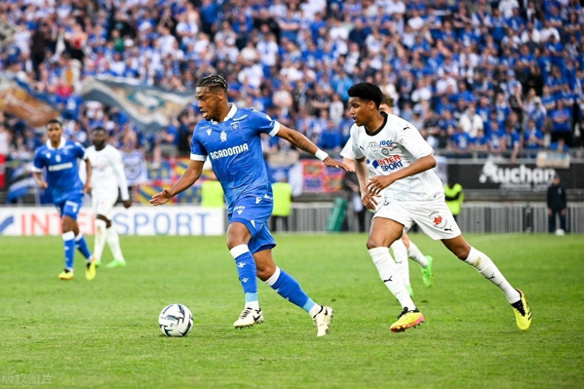 亚眠队遭遇重大失利,降级压力增大在法国联赛的简单介绍 亚眠队遭遇重大失利,降级压力增大在法国联赛的简单介绍