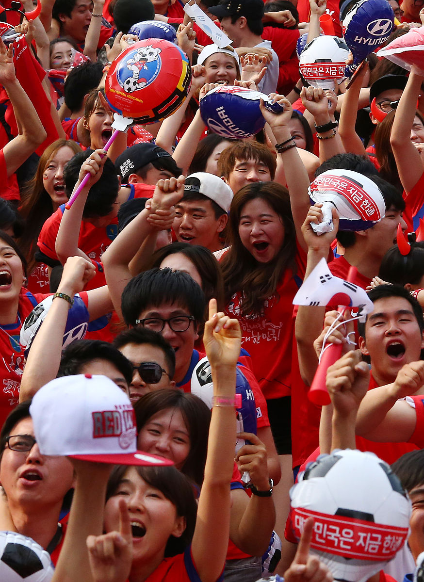 热血沸腾的比赛氛围和悬念十足的场面，让球迷们热血澎湃！