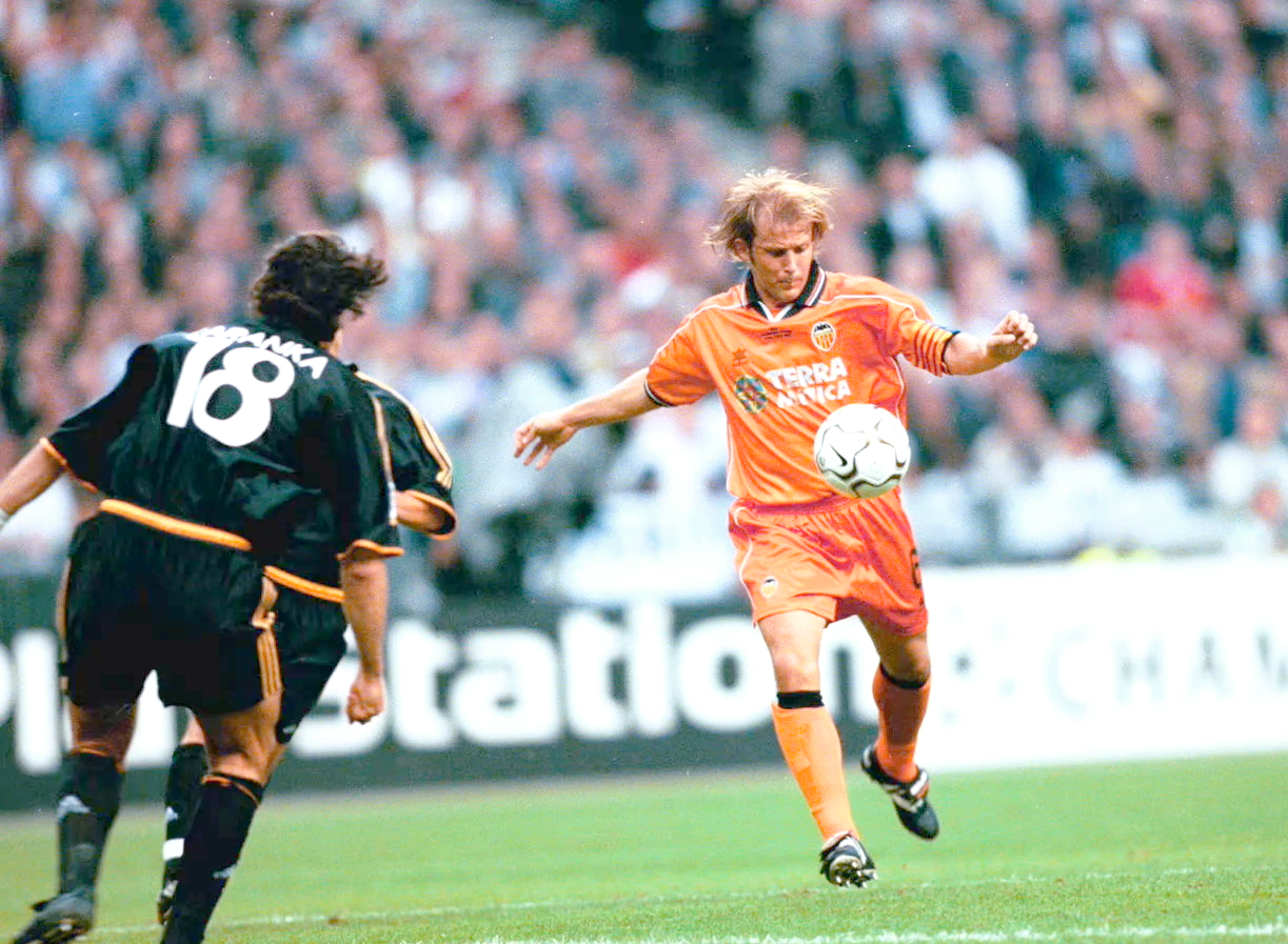 开云体育官网-包含瓦伦西亚遭遇困境，转败为胜的词条