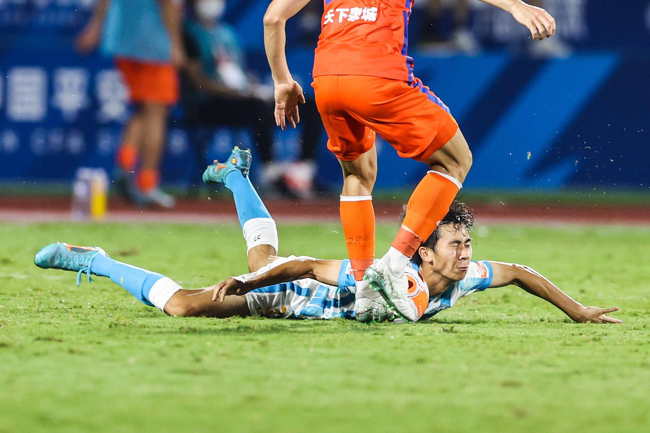 南亚强队疲态尽显,中超队气势如虹的简单介绍 南亚强队疲态尽显,中超队气势如虹的简单介绍