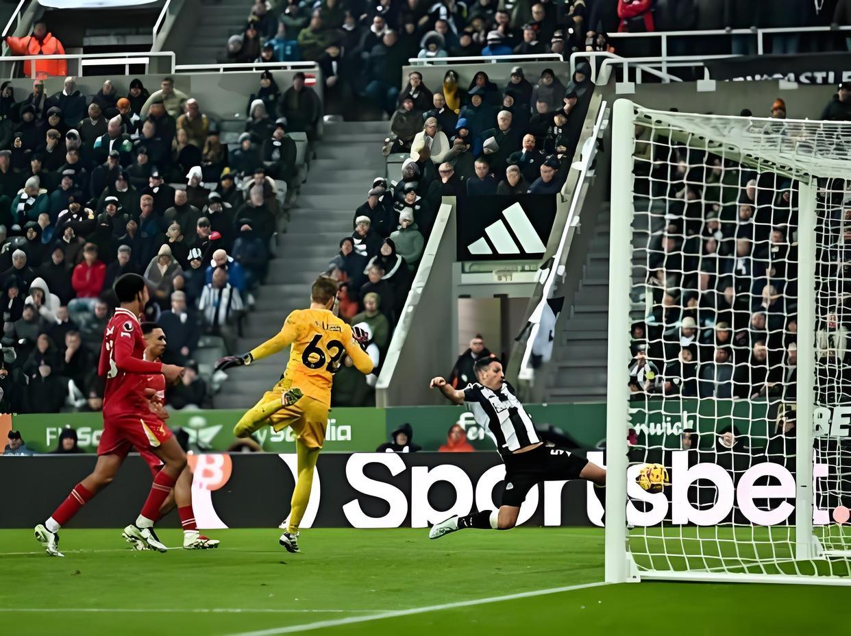 利物浦客场遭遇一场惨痛失利,被纽卡斯尔取得逆转的简单介绍 利物浦客场遭遇一场惨痛失利,被纽卡斯尔取得逆转的简单介绍