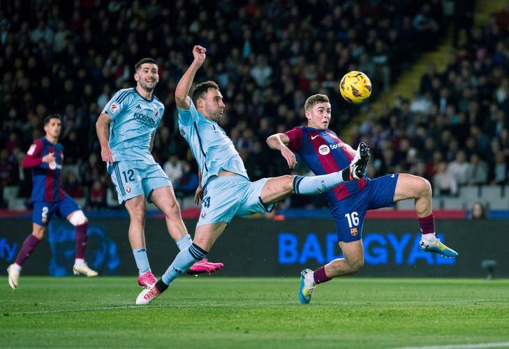 开云体育在线-巴萨中场掌控比赛节奏，取得大胜