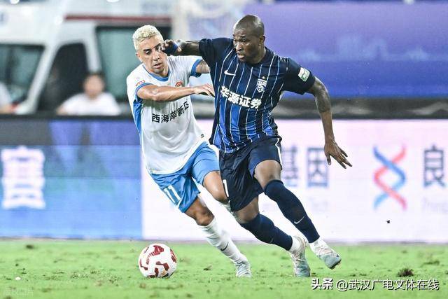 吴兴涵梅开二度,帮助国安比力克恒大 吴兴涵梅开二度,帮助国安比力克恒大