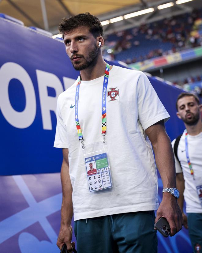 开云体育官方入口-斯洛文尼亚篮球明星在社交媒体分享日常的简单介绍