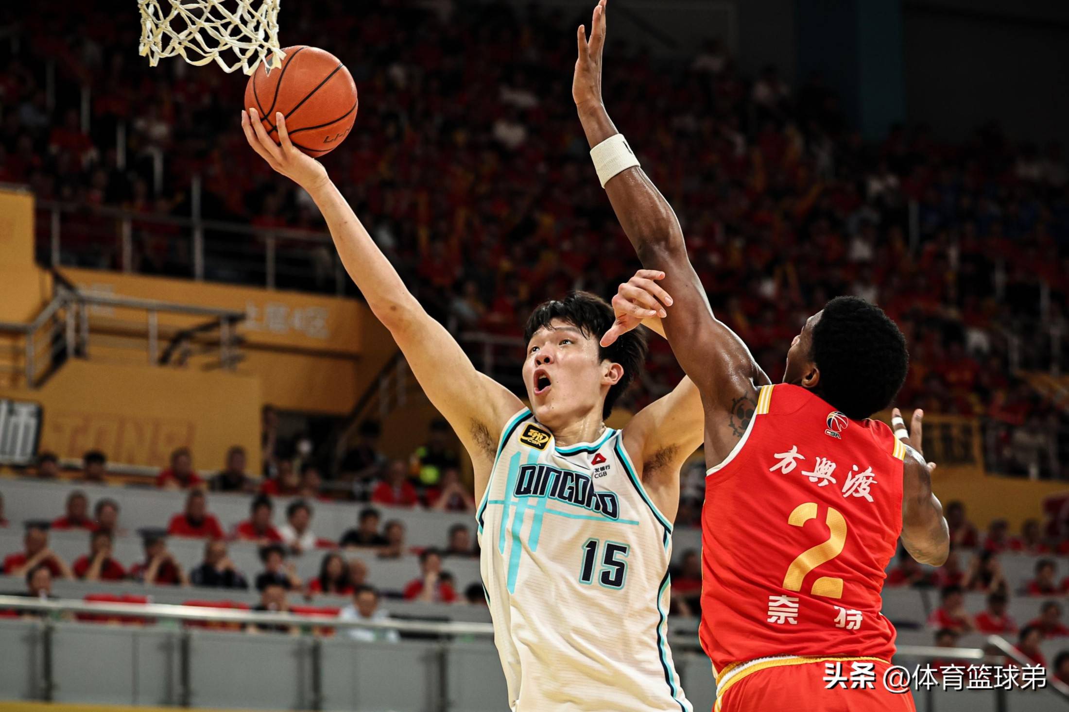 开云体育中国官网-包含决胜时刻展鹰击长空，球队CBA领先，夺得胜利之帜的词条