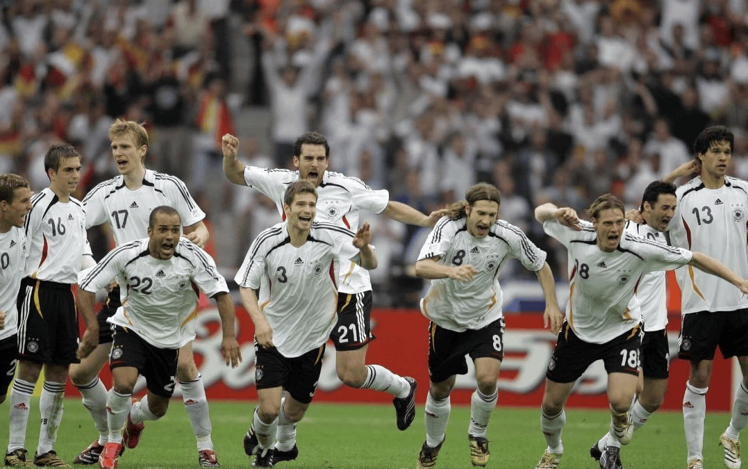 开云体育官方入口-意大利队同波兰队争夺欧国联胜利