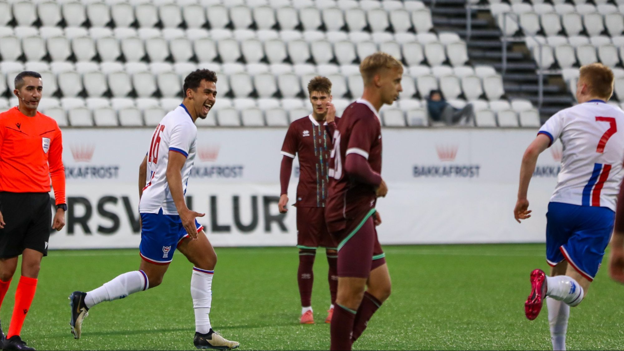 俄罗斯表现出色,晋级欧锦赛小组赛 俄罗斯表现出色,晋级欧锦赛小组赛