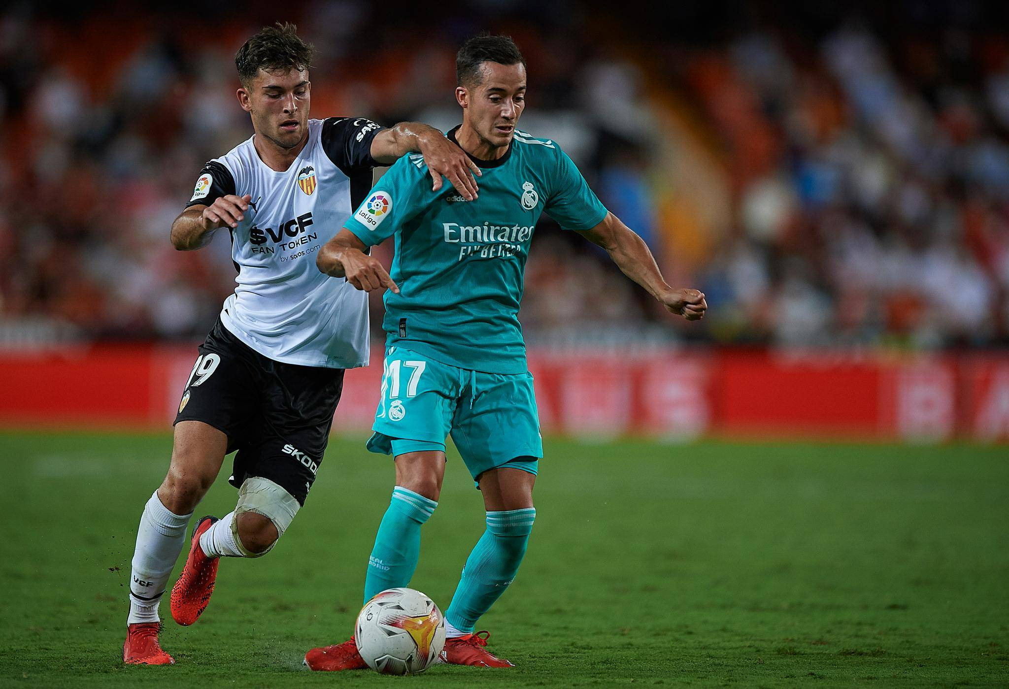 开云体育入口-瓦伦西亚队在赛场上展现出了攻守平衡