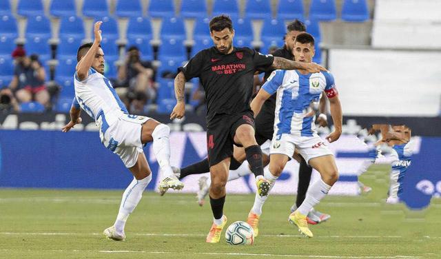 埃瓦尔客场战平强敌，保持不败纪录的简单介绍